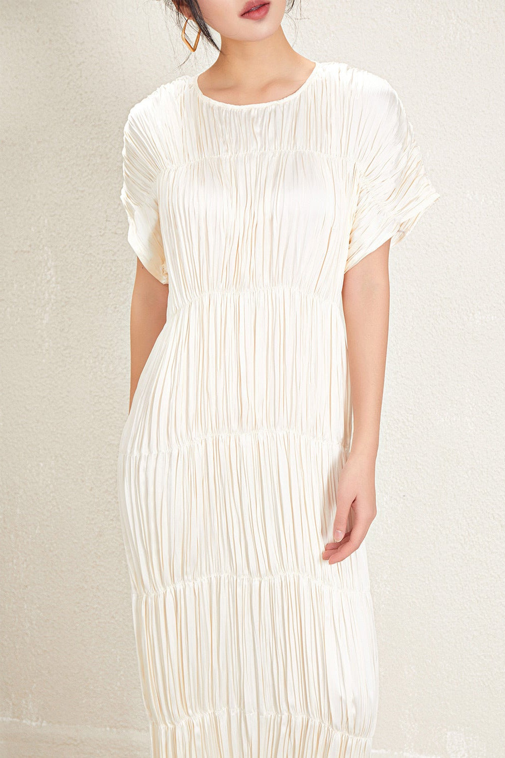 Pleats Please Short-Sleeve Summer Dress – Elegant Pleated Casual Style