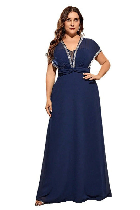 Plus Size Lace Evening Dress – Sexy Deep V Slim Fit Gown with Defined Waist