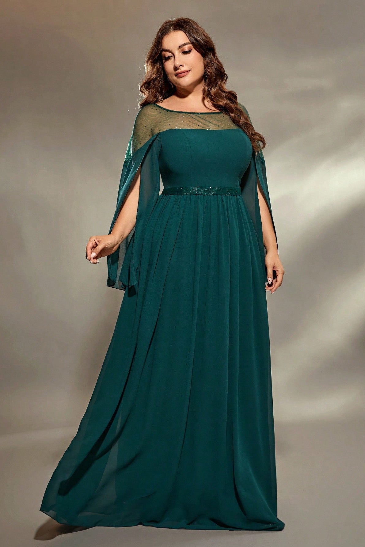 Plus Size Black Chiffon Evening Dress – Long Round Neck Bridesmaid and Mother of the Bride Gown