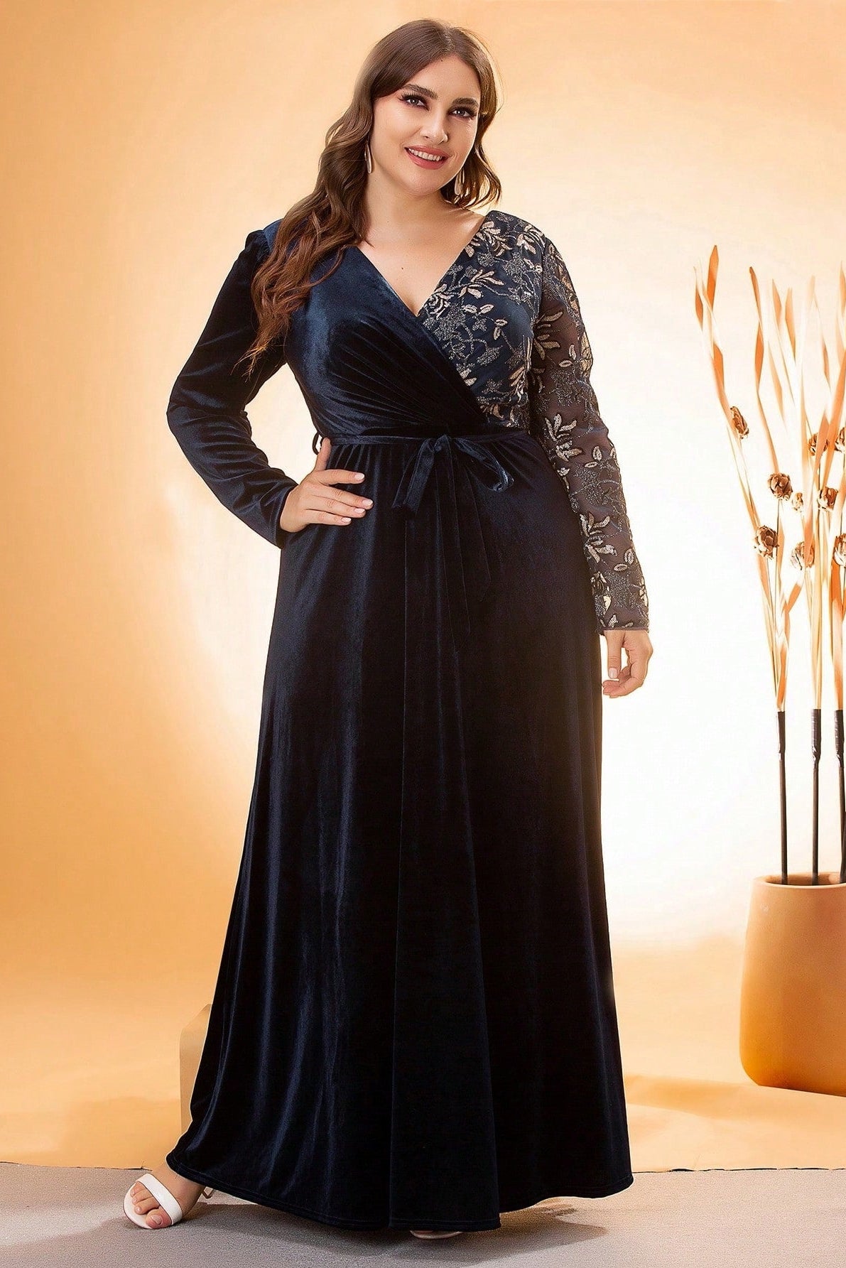 Plus Size V-Neck Evening Dress – Elegant Slim Gown