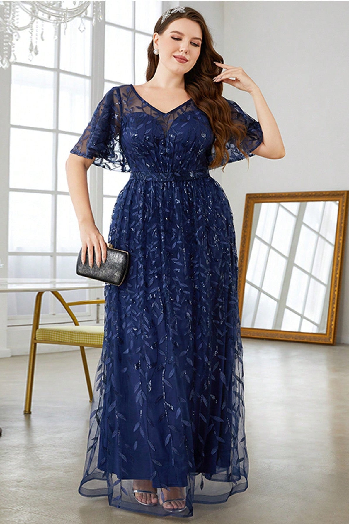 Elegant Lace Evening Dress – Simple V-Neck Mid-Sleeve Gown