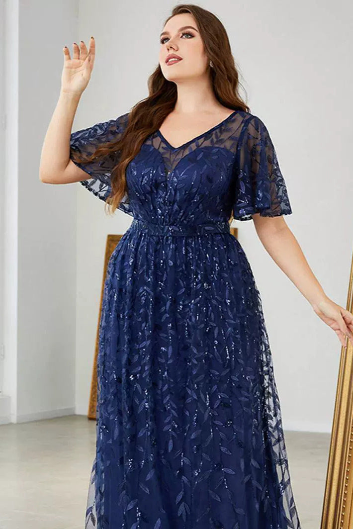 Elegant Lace Evening Dress – Simple V-Neck Mid-Sleeve Gown